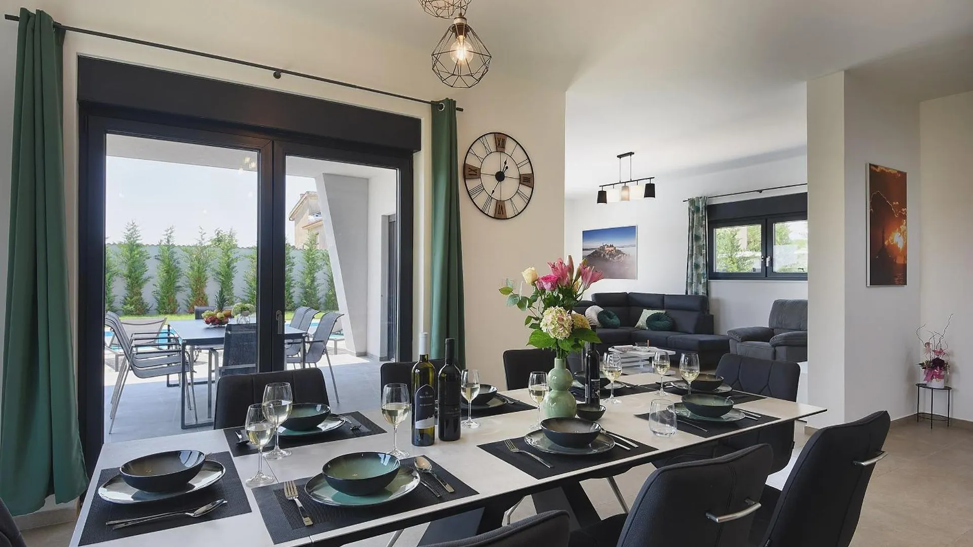 Villa Tika In Pula For Families With Kids Playground Jadreški 0*,